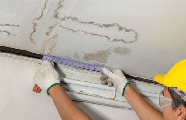 Reliable Flood Cleanup contractor in Sandy Hook, CT by Water Damage Irwin